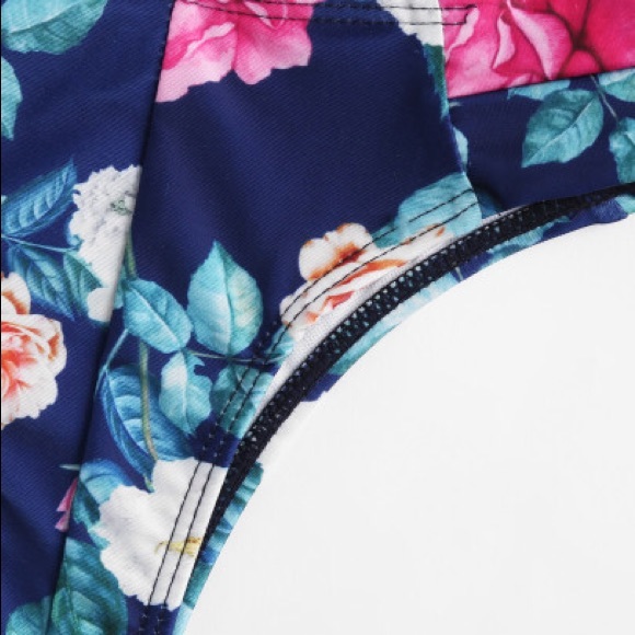 Bikini Floral Blue & Pink Print Size M NWT - Picture 5 of 5